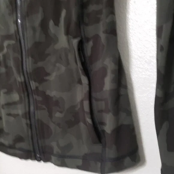 Lululemon Hooded Define Jacket - Picture 9 of 14